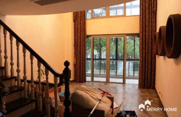 4br triplex with floor heating in Lujiazui Center Palace